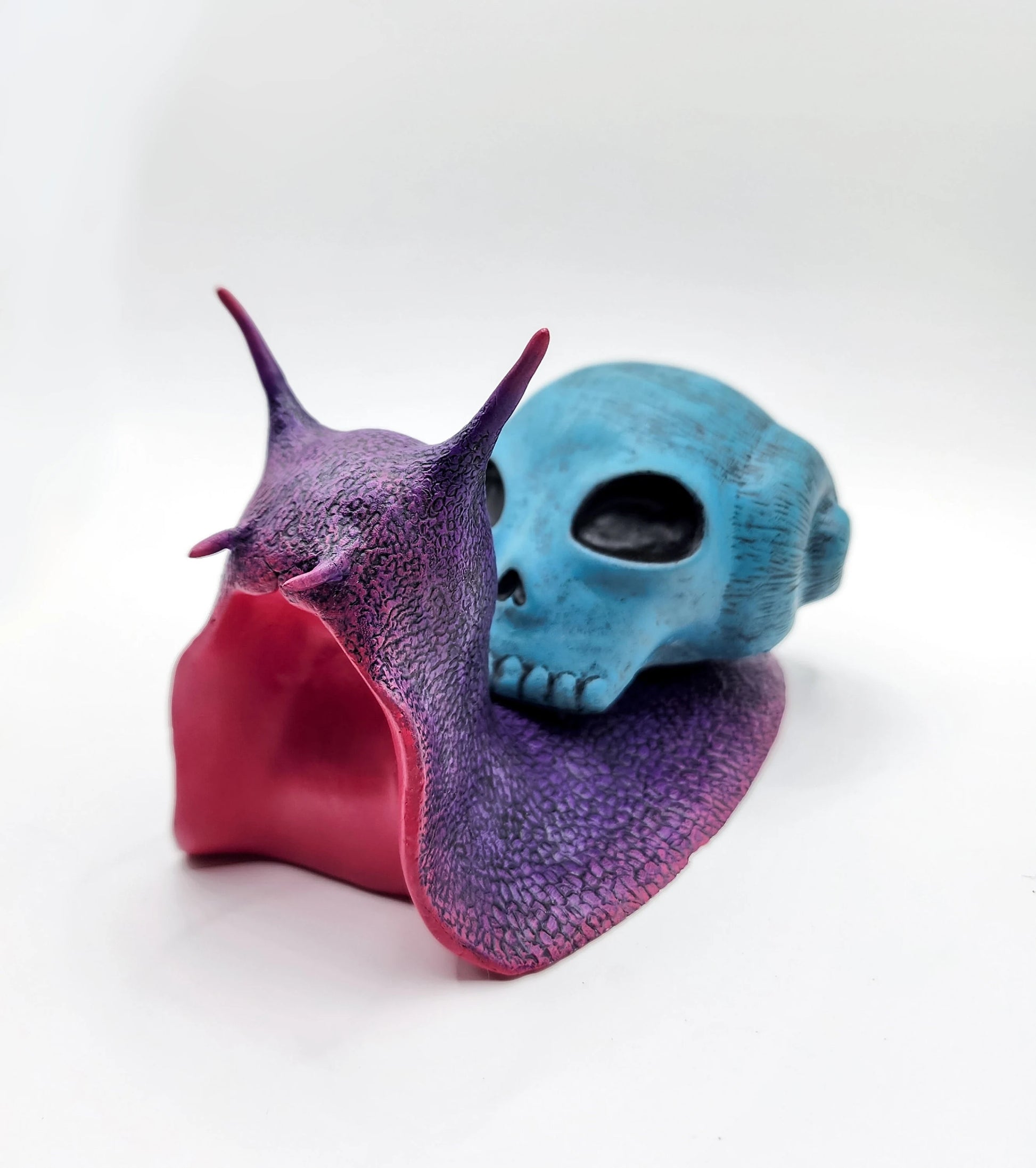 Skull_Snail_Sculpture