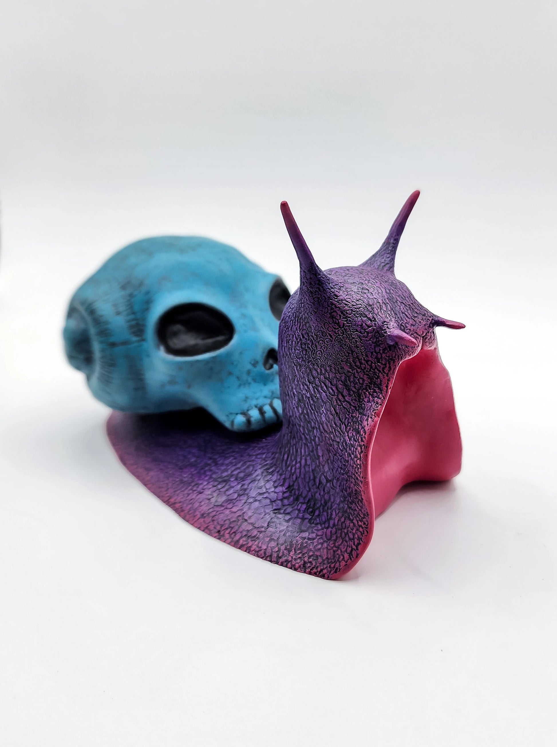 Skull_Snail_Sculpture